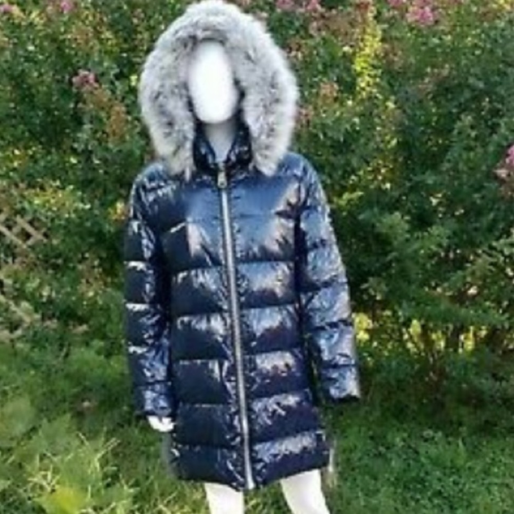 Coat - Picture 2 of 6